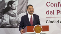 Martí Batres, titular del ISSSTE, en la Mañanera del Pueblo.