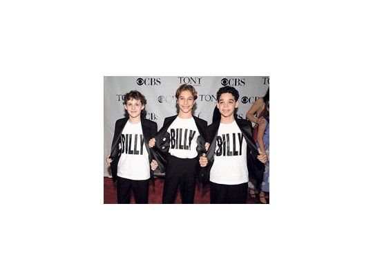 Los jóvenes protagonistas de la versión musical de «Billy Elliott», basada en el film de Stephen Daldry.