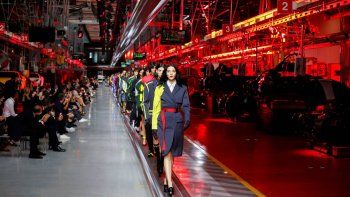 Ferrari quiere pisar fuerte en el mundo de la moda