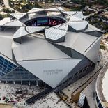 El Mercedes-Benz Stadium, la casa del Atlanta United y del Altanta Falcons El Mercedes-Benz Stadium, la casa del Atlanta United y del Altanta Falcons