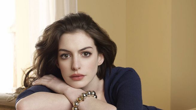 El increíble truco de Anne Hathaway para unos labios más voluminosos