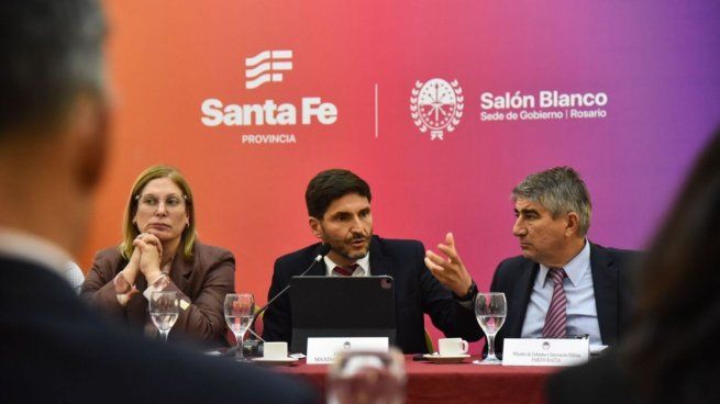 Maximiliano Pullaro se refirió al asesinato del jefe de la barrabrava de Rosario Central y afirmó que la provincia esta preparada para afrontar la investigación.