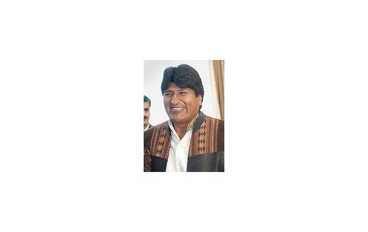 Las reformas constitucionales izquierdistas e indigenistas de Evo Morales azuzaron a la oposición conservadora, que desafía al poder central a través de la ofensiva por las autonomías regionales.