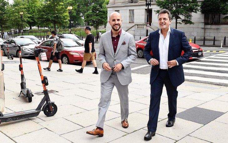 Reuniones. Sergio Massa y Juan González, el principal asesor de Joe Biden para los asuntos de América Latina, se reunieron ayer por más de dos horas. También participaron Sergio Chodos y Jorge Argüello. Negocian apoyo de Estados Unidos a la renegociación de la deuda con el FMI.