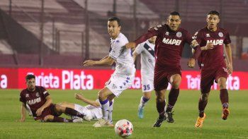 De mal en peor. Lanús y Vélez, cada vez más al fondo de la tabla.