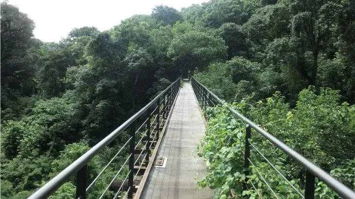 El entorno natural de estos sitios enamora a sus visitantes. El entorno natural de estos sitios enamora a sus visitantes.