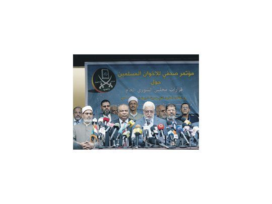 Jerarcas de la Hermandad Musulmana, el grupo islamista más antiguo del mundo árabe, anunciaron en El Cairo su organización como partido político. Prometen arrasar en los comicios de septiembre.