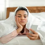 Especialistas explican que evitar visitas puede reflejar necesidad de tranquilidad, introversión o cuidado emocional. Especialistas explican que evitar visitas puede reflejar necesidad de tranquilidad, introversión o cuidado emocional.