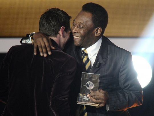 &nbsp;Lionel Messi le devolvió la pared a Pelé y agradeció sus elogios.