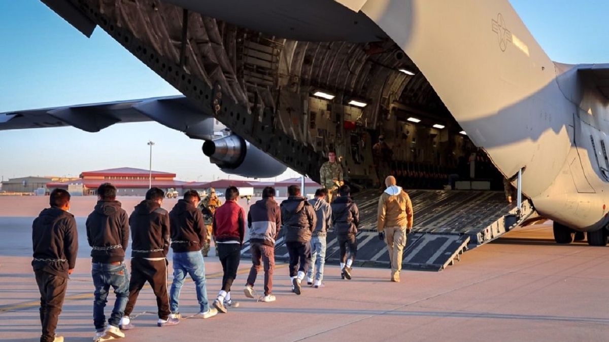 The US arrested almost 1,000 immigrants in one day but Donald Trump asks to increase arrests