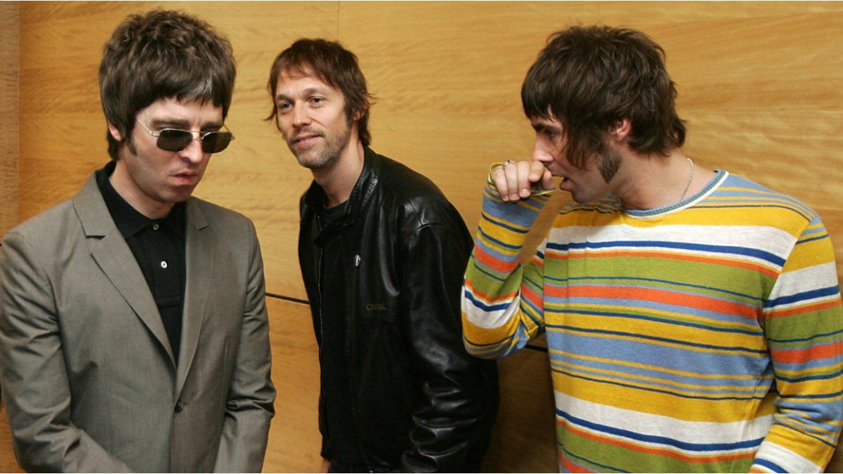 Oasis meeting: Andy Bell confirmed that it will be part of the band on the return tour