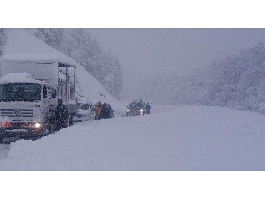 Por el temporal en la Patagonia, cerraron al menos 32 pasos fronterizos con Chile