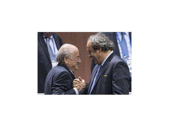 Blatter y Platini en la mira de la justicia suiza.