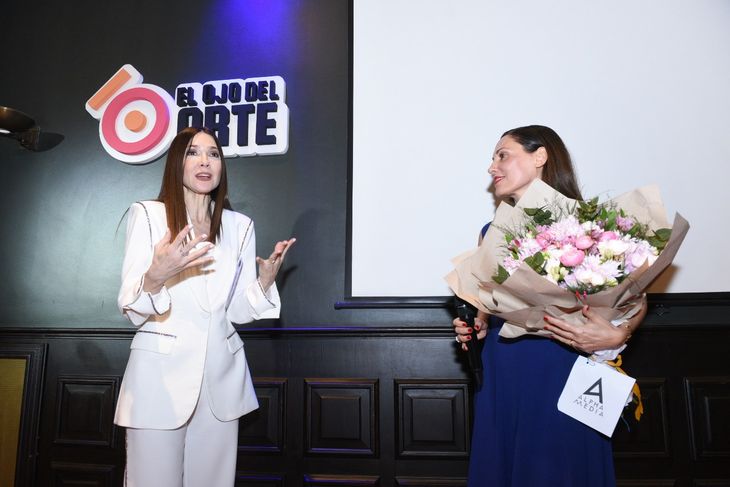 Cristina Pérez was in charge of hosting the event. Cristina Pérez was in charge of hosting the event.