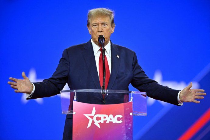 El juicio, que empezó el lunes, coloca los problemas legales de Trump al centro de la reñida campaña electoral contra el presidente Joe Biden.
