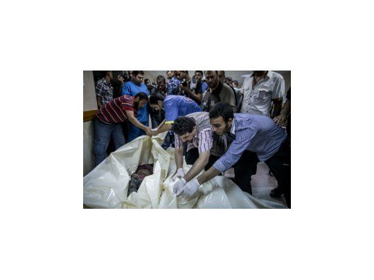 Tras otra jornada sangrienta, mueren más de 100 personas en Gaza