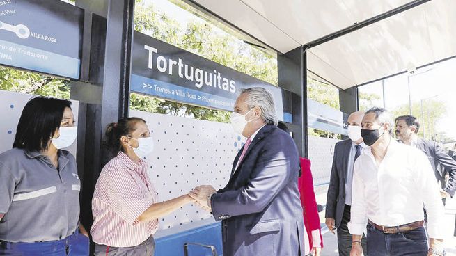 inflación. Alberto Fernández visitó ayer  la renovada estación de Tortuguitas en la provincia de Buenos Aires.