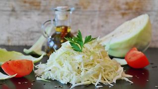 Esta receta de repollo y salsa Cesar te va a encantar