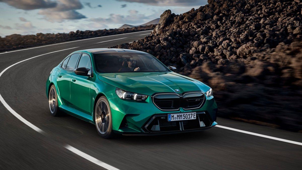 BMW M5 Hybrid-Enchuphable: The new high-performance version of the German brand arrived in Argentina