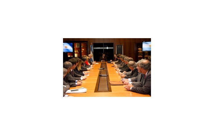 El titular de la Administración Federal de Ingresos Públicos (AFIP), Ricardo Echegaray, encabeza la reunión en el  salón Tacchi (foto: Prensa AFIP).