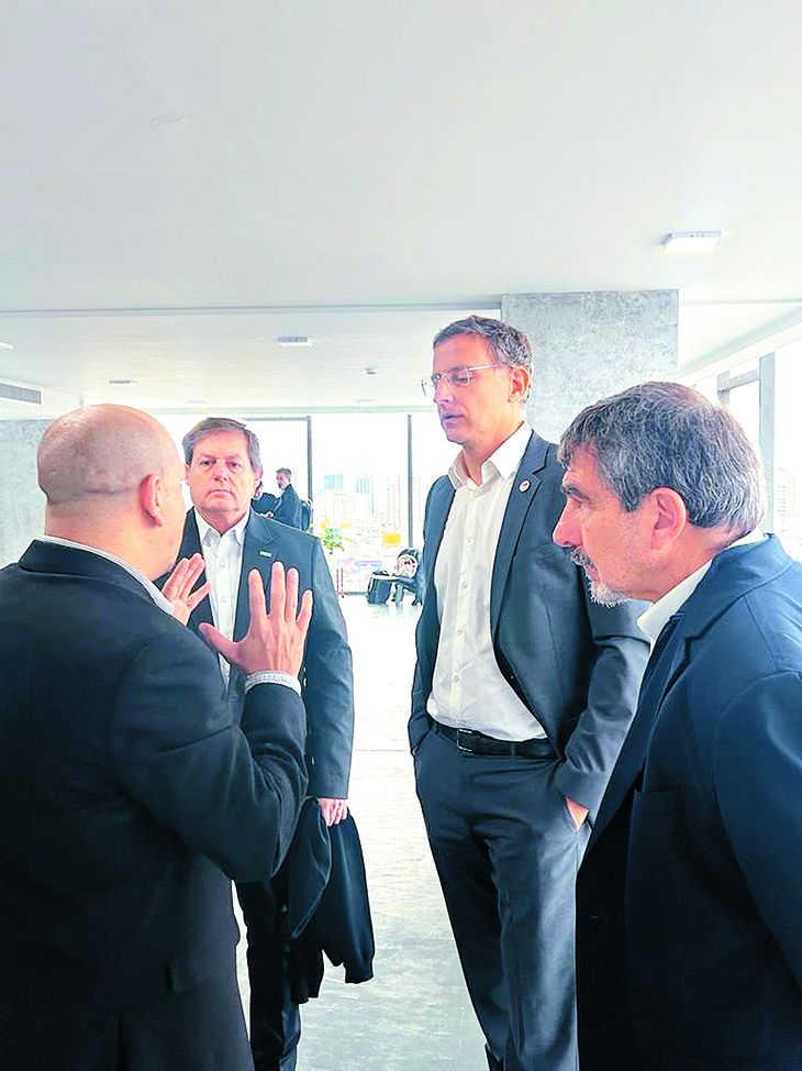En el panel de transición energética disertaron directivos de Y-YEC, TotalEnergies y Genneia.