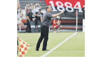 Leonardo Madelón dirigirá su tercer partido en San Lorenzo y pondrá el mismo equipo que le ganó a Tigre.