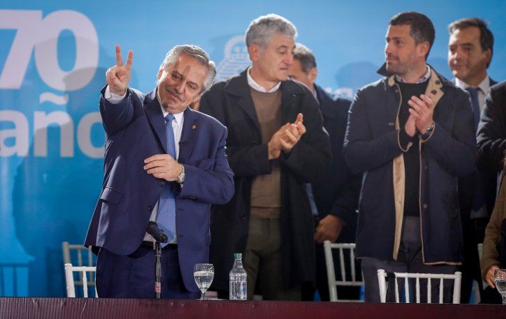Alberto Fernández apuntó contra los que promueven inflación haciéndole sentir a la gente que la moneda se va a devaluar.