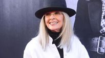 Ganó un Premio Óscar a la Mejor Actriz por Annie Hall en 1977.