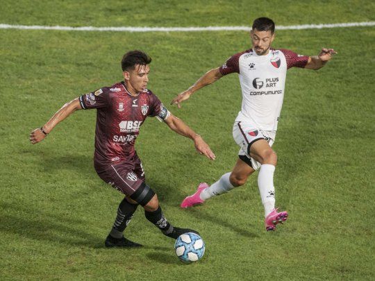 Colón fue más efectivo y ganó en Santiago del Estero.
