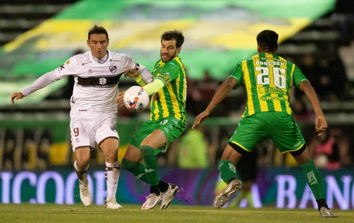 Aldosivi y Platense empataron en Mar del Plata.