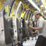 La industria automotriz argentina sigue de cerca el conflicto en Medio Oriente La industria automotriz argentina sigue de cerca el conflicto en Medio Oriente