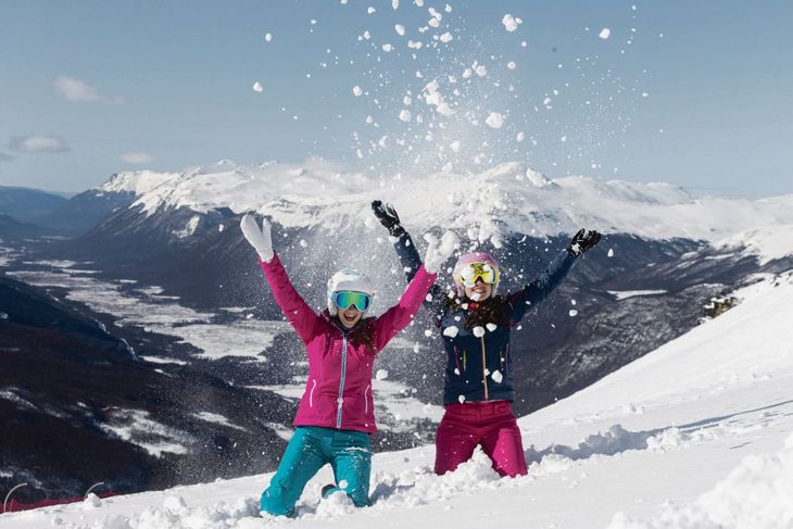 1 propuesta y 10 consejos para iniciarte a las raquetas de nieve con niños