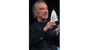 Alfredo Alcón durante la premiación.