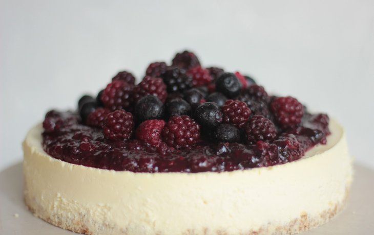 Cheesecake con frutos rojos.
