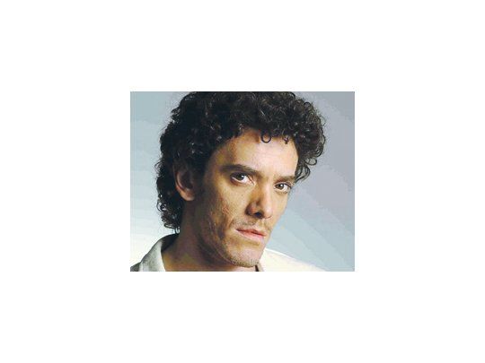Mientras se prepara para actuar en una miniserie y a la espera de que le confirmen el regreso de «Talento argentino», donde forma parte del jurado, Maximiliano Guerra estrenará en Mar del Plata dos ballets y repondrá su «Carmen» en Miramar.