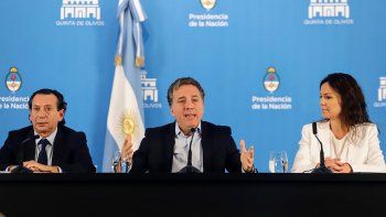 dujovne: estamos convencidos de que vamos a ganar la lucha contra la inflacion