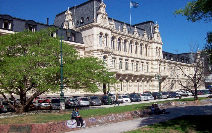gobierno creara comision que evaluara a institutos docentes de todo el pais