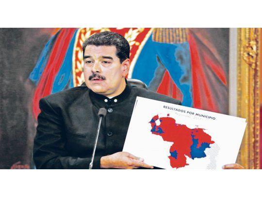NUEVO MAPA. Nicolás Maduro confirmó el triunfo chavista en el estado de Bolívar. El oficialismo tendrá 18 gobernadores.