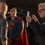 James Gunn en el set de Superman. James Gunn en el set de Superman.