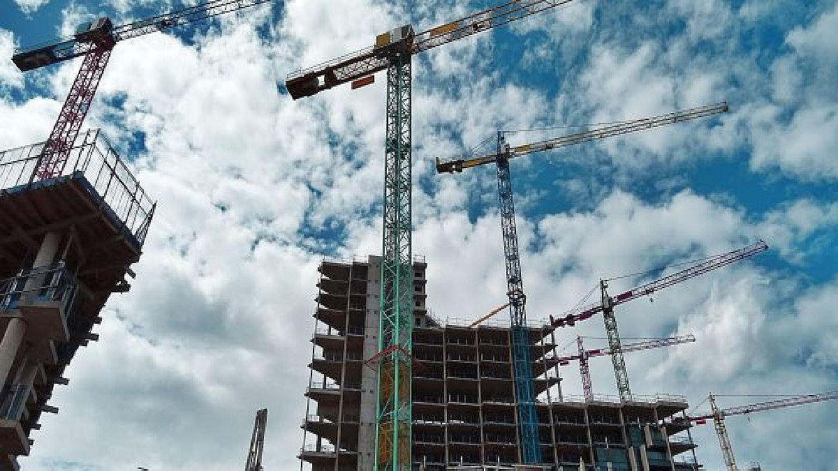 How to invest in a condominium