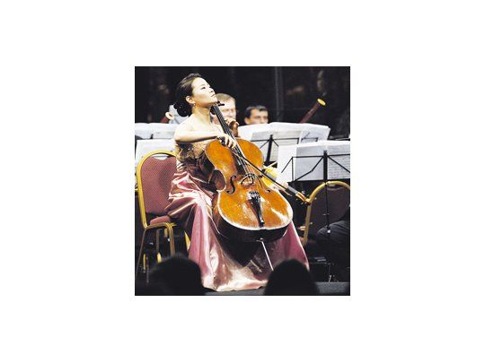 Dirigidos por Jorge Uliarte, fundador del Festival Internacional de Ushuaia, la Sinfónica de Moscú y la cellista coreana Ji-Yeon Woo brindaron un intenso concierto el sábado.