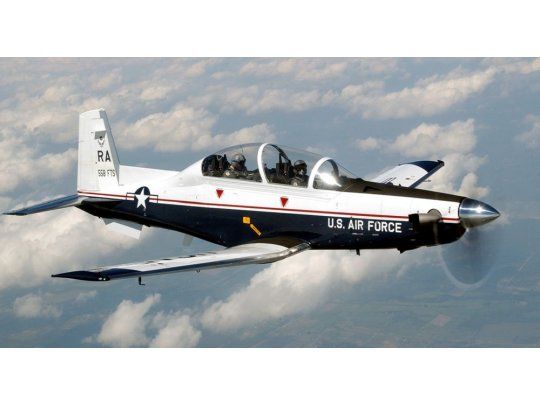 Brasil, molesto por selección de avión de EE.UU. para entrenar a la Fuerza Aérea
