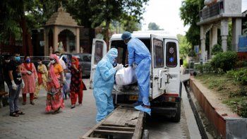 India es el pa&iacute;s que registra mayores casos de coronavirus diarios, con una tendencia al alza.