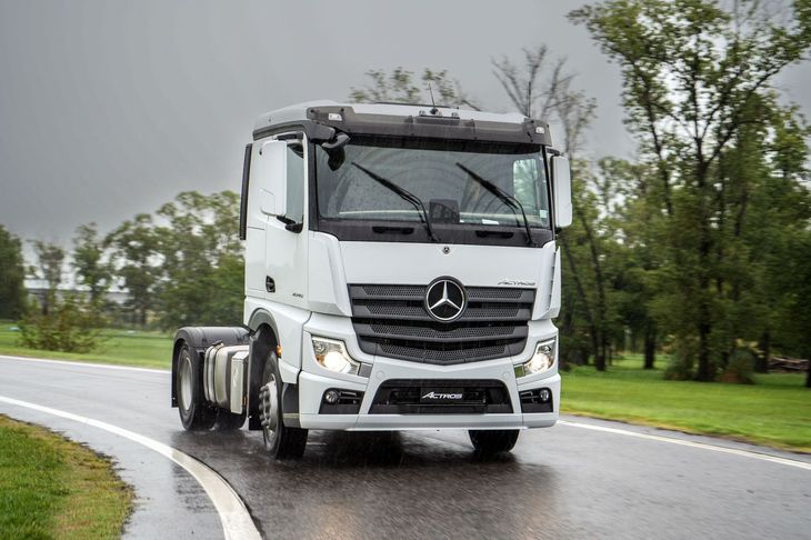 El Actros ofrece sus versiones 2045 LS/36 y 2545 LS/33 ClassicSpace. El Actros ofrece sus versiones 2045 LS/36 y 2545 LS/33 ClassicSpace.