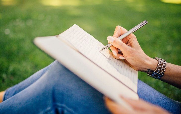 Qué significa mezclar mayúsculas con minúsculas al escribir.