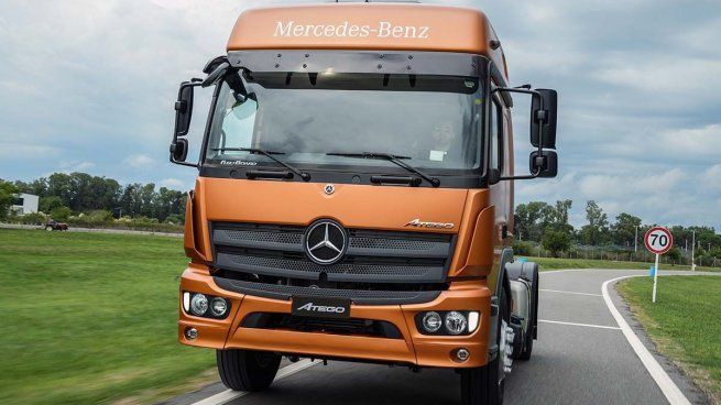 Mercedes-Benz, marca líder en el mercado de los pesados