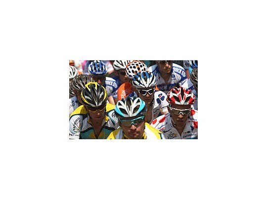 Compiten 180 ciclistas.