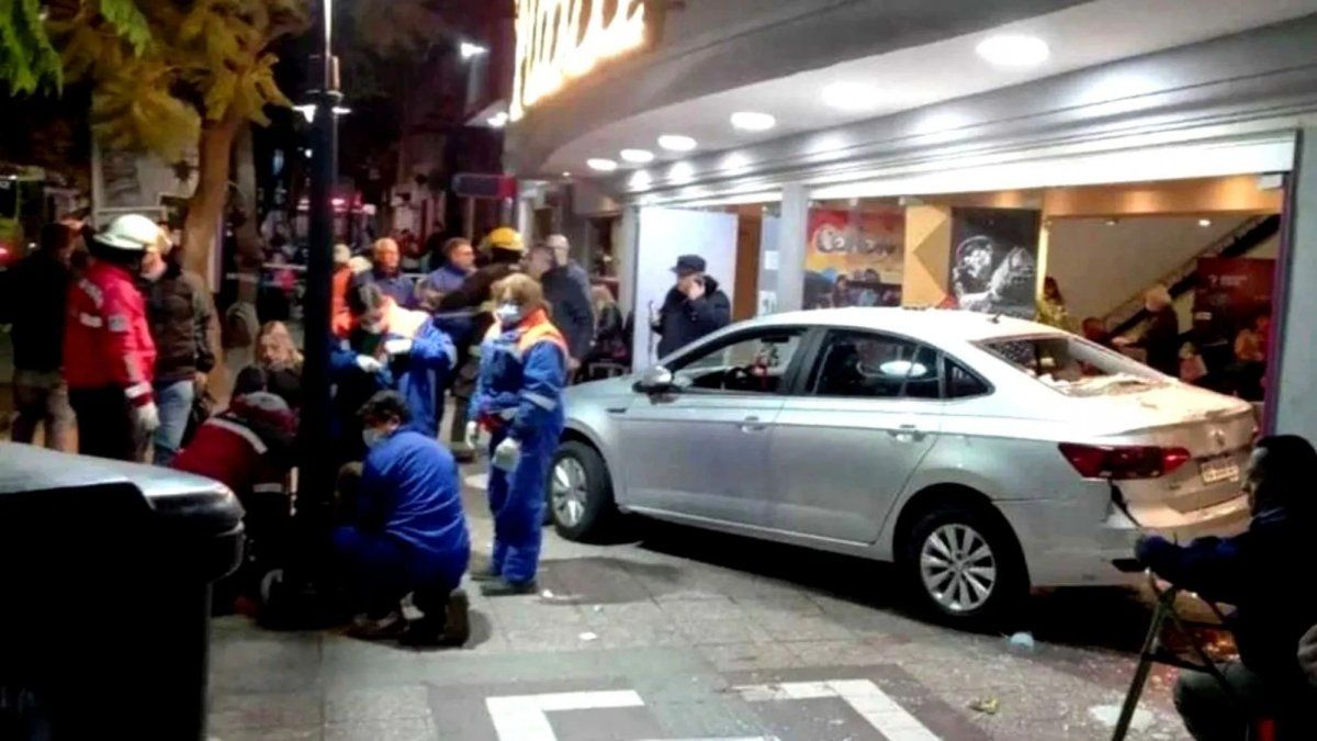 Imputaron al conductor que atropelló a más de 20 personas que salían de un teatro mendocino