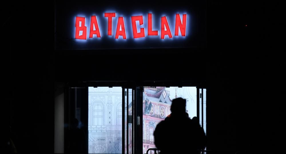 Francia: Sting reabrió el Bataclan con minuto de silencio por las víctimas (foto 1)