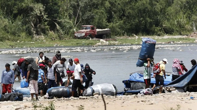 Según el intendente interventor de Aguas Blancas, el 85% de la mercadería que ingresa desde Bolivia se hace por pasos ilegales.&nbsp;